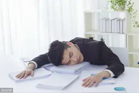 小说：崔克蝴蝶自行车你都敢砸？赔偿的时候，别哭！图片