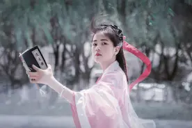 小说：剑心所在，有我无敌，剑心所指，无坚不摧图片