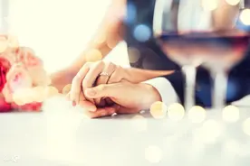 小说：假想情敌主动邀请我上车，他是不是意图不轨？图片