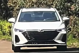 奇瑞全新轿车更多消息曝光，或命名艾瑞泽8，将搭载1.6T发动机图片