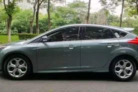 手动挡族的梦中情车，2012款福克斯哪款车型最值得买？图片