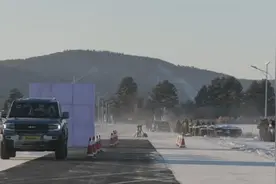 零下40°极寒对开路面麋鹿测试，领克08EM-P和问界M7未通过图片