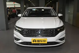 体验2022款速腾：1.4T动力，百公里油耗5.6L，8.7秒破百，香？图片
