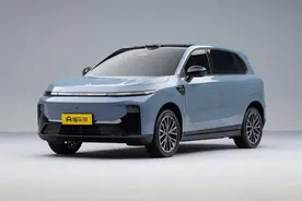 12万级电动车，激光雷达+8295芯片，零跑B10能否打动你？图片