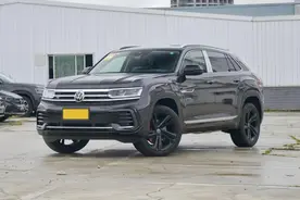 被忽视的大众轿跑SUV，车长超4米9，3套动力可选，带你看途昂X图片