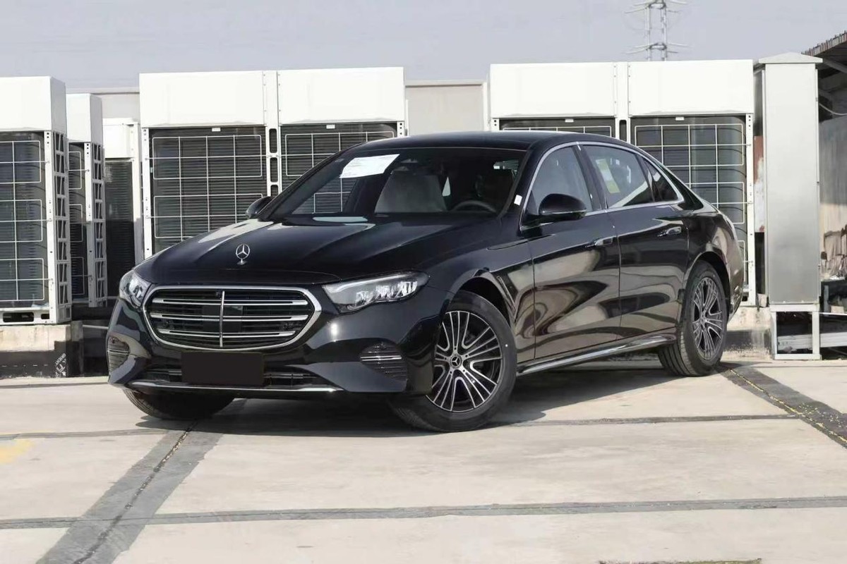 E260L与E300L对比_奔驰新e300l 驾驶模式c与e的区别_奔驰E级价格下降