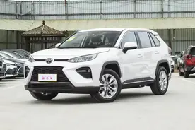 售价17.38万起，2023款广汽丰田威兰达上市，升级10.25英寸中控屏图片