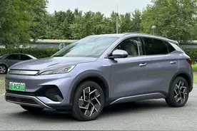 上市两年半，这辆“老车”还值得买吗？深度体验比亚迪元PLUS图片