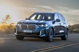 换装曲面大屏，动力有所提升，新款宝马X5官图发布图片