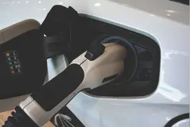 科技兼具豪华，30万元买纯电车型看这三款准没错！图片