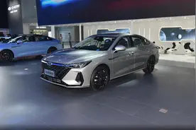 从万众期待到被骂得体无完肤，奇瑞艾瑞泽8亲自“葬送”了自己！图片