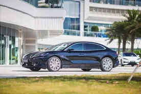 中国车新高度！33.48万起，3秒级破百，试驾体验腾势Z9图片