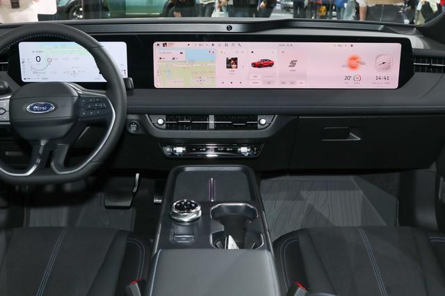 长安福特新款蒙迪欧亮相