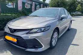 开了一年丰田凯美瑞，再重新驾驶迈腾，才知道两者之间的差距！图片