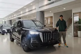 如果你想买丰田RAV4或本田CR-V，强烈建议你实测2.0T的红旗HS5！