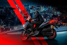 金色Ohlins加身！雅马哈XMAX300 SP版本亮相！图片