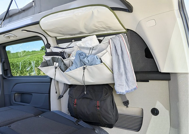 新款奔驰露营车发布！4座4卧设计，日常代步有面子周末还能郊游