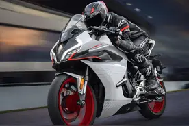 春风新款450突发力！国产同级跑车战力分析图片