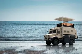 化繁为简 大气格局 巨威一汽解放·雪鹰越野房车图片