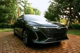 奇瑞放大招了，艾瑞泽8实车曝光，兼顾运动与大气，还选UNI-V吗？图片