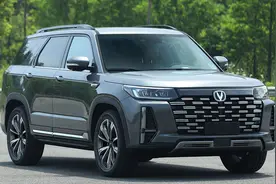 能比红旗还霸气？全新长安CS95标配2.0T动力 人称中国版汉兰达！图片