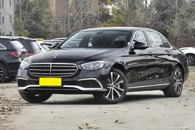轴距3079mm,6.7秒实现破百，油耗1.4L，解读奔驰E级 PHEV图片