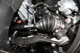 比亚迪秦PLUS荣耀版车主血泪总结：这三点让我又爱又恨！图片