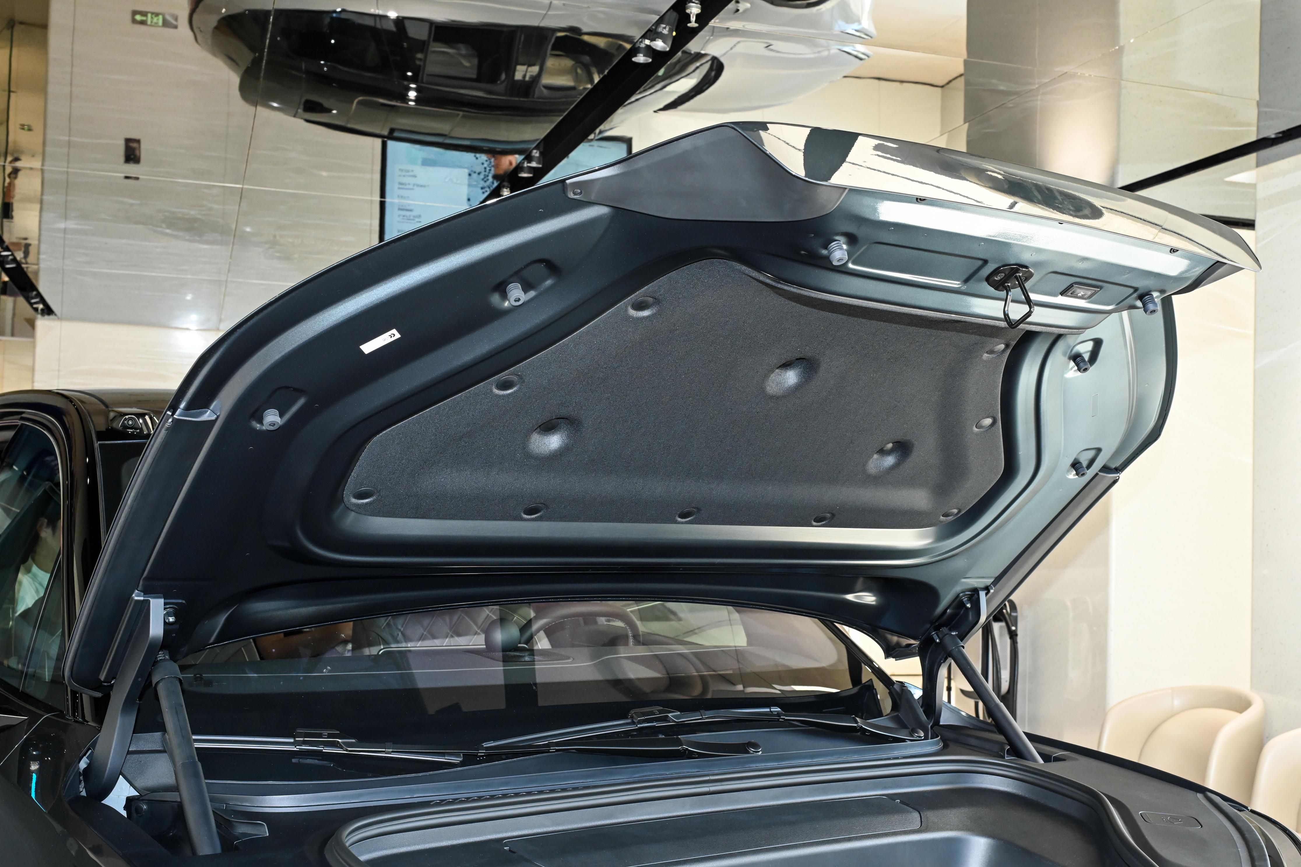 2026款蔚来ES8评测_家用纯电SUV推荐_蔚来es8