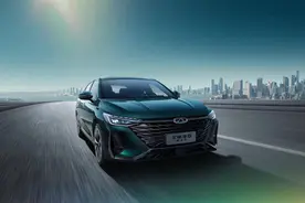 高性能品质家轿，奇瑞艾瑞泽8性能版12.99万起，2.0T发动机真能打图片