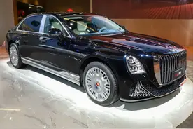 新车 | 售140万元起，红旗国雅正式上市，配升降车头立标/V8混动图片