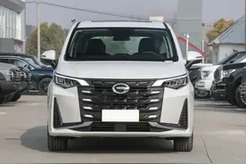 10.98万就有7座MPV！外观酷似M8，搭载独立座椅，带你看传祺M6图片