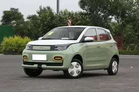 比五菱宏光MINI EV要贵，但多了两个座位，雷丁芒果Pro纯电小车图片