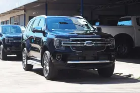 3.0T+四驱+非承载式车身 福特撼路者海外正式上市图片