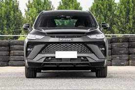 体验哈弗H6S 2.0T顶配，适时四驱加持，百公里加速6.8秒！图片