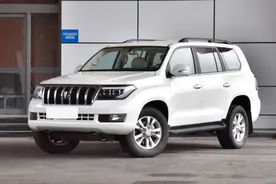 这台越野太冷门，V8+4.6L没人认识，造型不输酷路泽图片