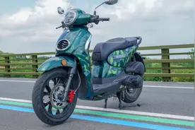 踏板摩旅神器再进化-提拉米苏200动态测评图片