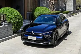 部分配置有调整 14.37万元起的2024款雪铁龙C5 X值得买吗？图片