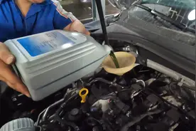 新车首保要注意什么？机油要升级吗，有哪些套路？喵哥全都告诉你图片