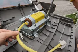 开了15年的丰田花冠，厂家免费上门给我换安全气囊，该喜还是忧呢图片