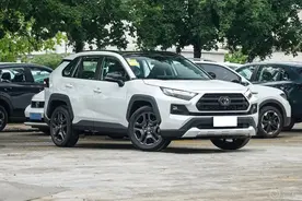 RAV4荣放与威兰达强强对决，最终它以细节取胜！图片