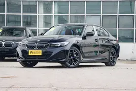 宝马i3：能耗低续航扎实，比3系便宜加速还更快，值不值得购买？图片