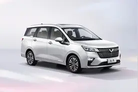 又一“神车”现世！五菱全新MPV佳辰正式上市 6.98万元起售能火吗图片