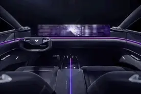 车载屏幕大屏化是趋势还是鸡肋？图片