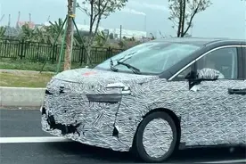 侧滑门终于安排上了，广汽传祺全新M6谍照曝光，现款10.98万起售图片