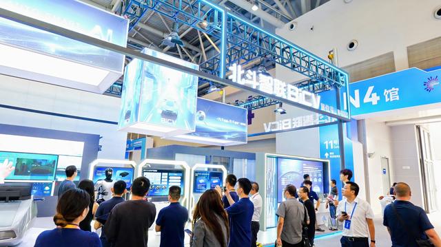 北斗智联携“AI+北斗”双王牌 打响全球化攻坚战