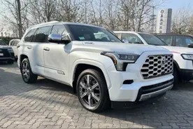 全新丰田红杉入华！硬派SUV之王或售126万，买雷克萨斯LX不香吗？图片