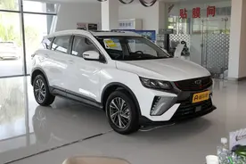 吉利缤越外观漂亮，搭载1.4T发动机，灵活好开的小型SUV图片
