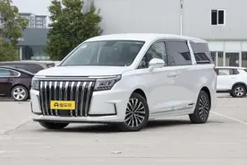 瑞风RF8和风行星海V9，两款MPV车型怎么选？看完你就懂了图片