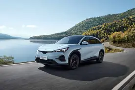 800V架构+5C超充，12万起买纯电中型SUV，长续航没焦虑！图片