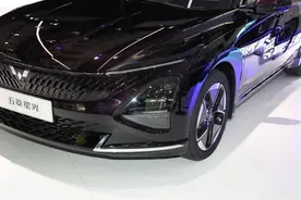 “价格战”打响了，五菱星光8.88万起售，决战比亚迪秦PLUS DM-i?图片